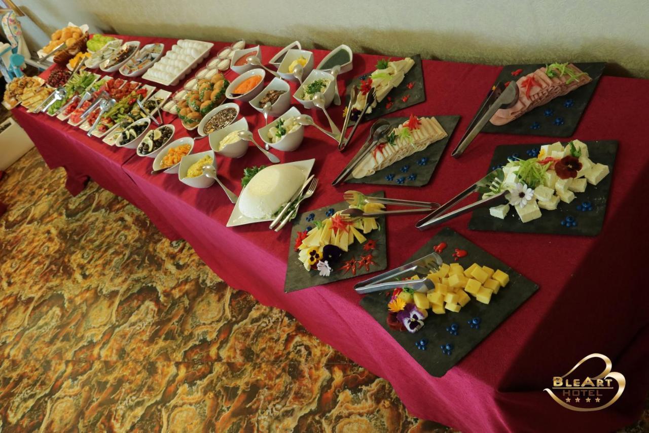 Hotel Bleart Škalngur Dış mekan fotoğraf