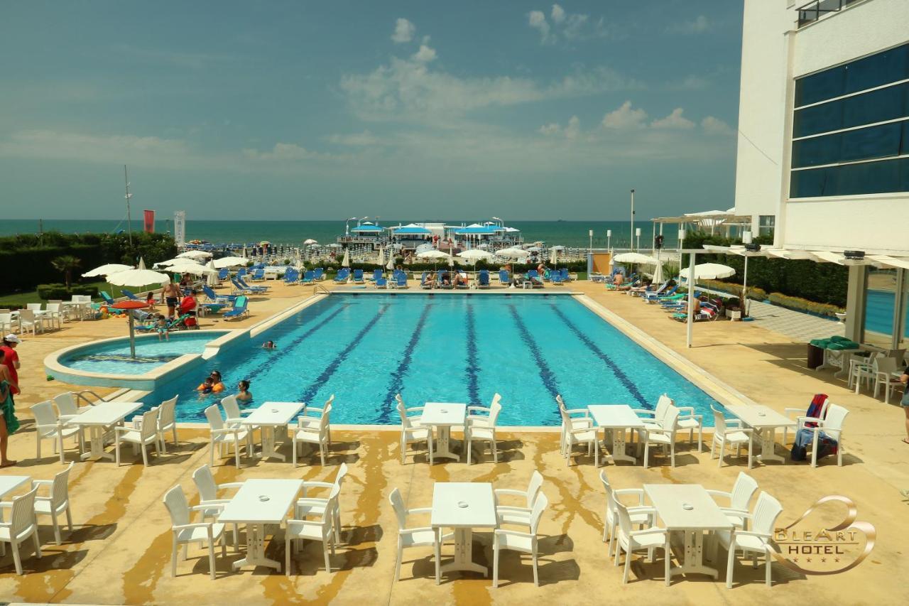 Hotel Bleart Škalngur Dış mekan fotoğraf