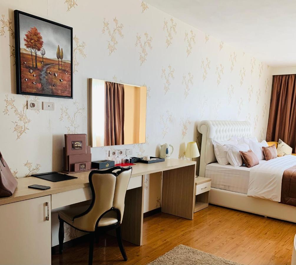 Hotel Bleart Škalngur Dış mekan fotoğraf