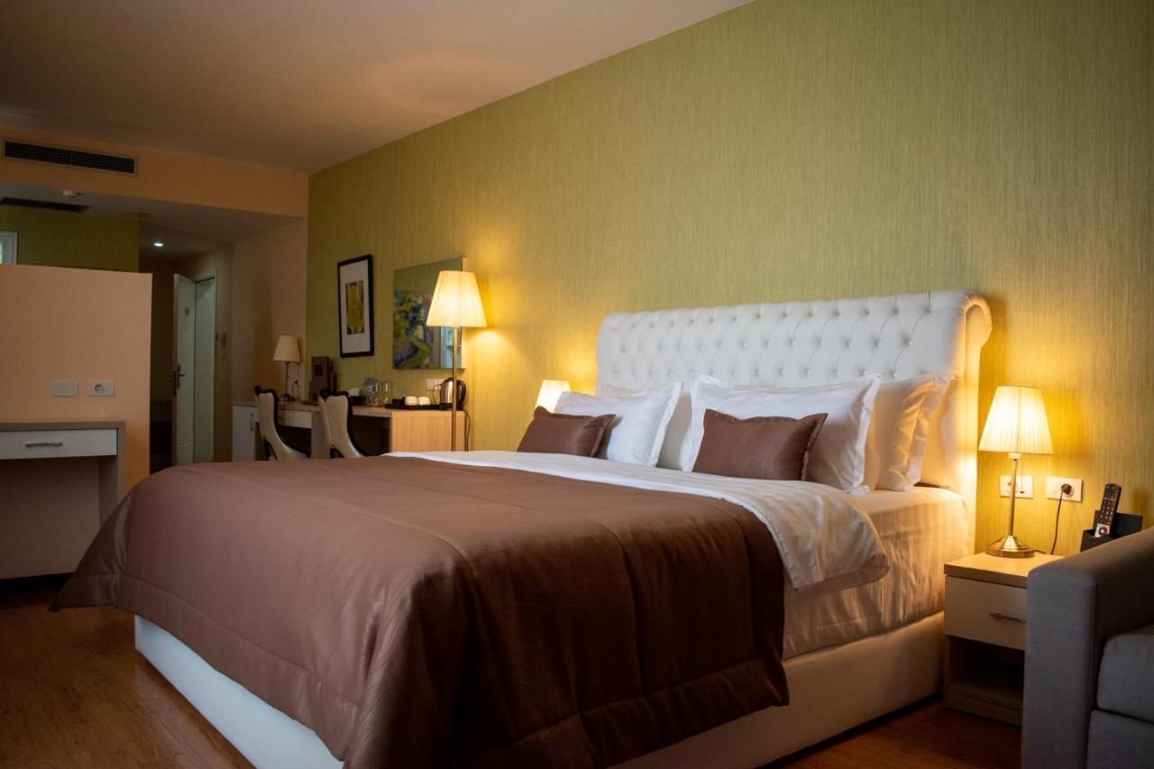 Hotel Bleart Škalngur Dış mekan fotoğraf