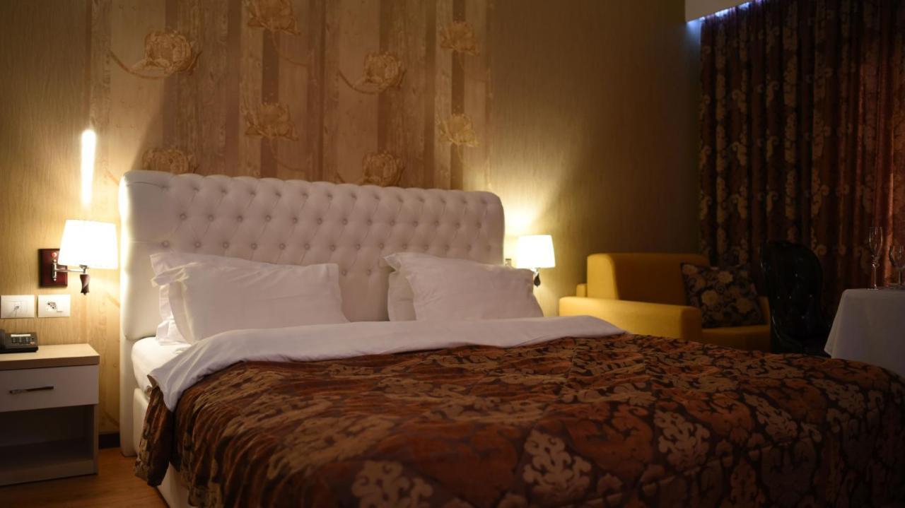 Hotel Bleart Škalngur Dış mekan fotoğraf